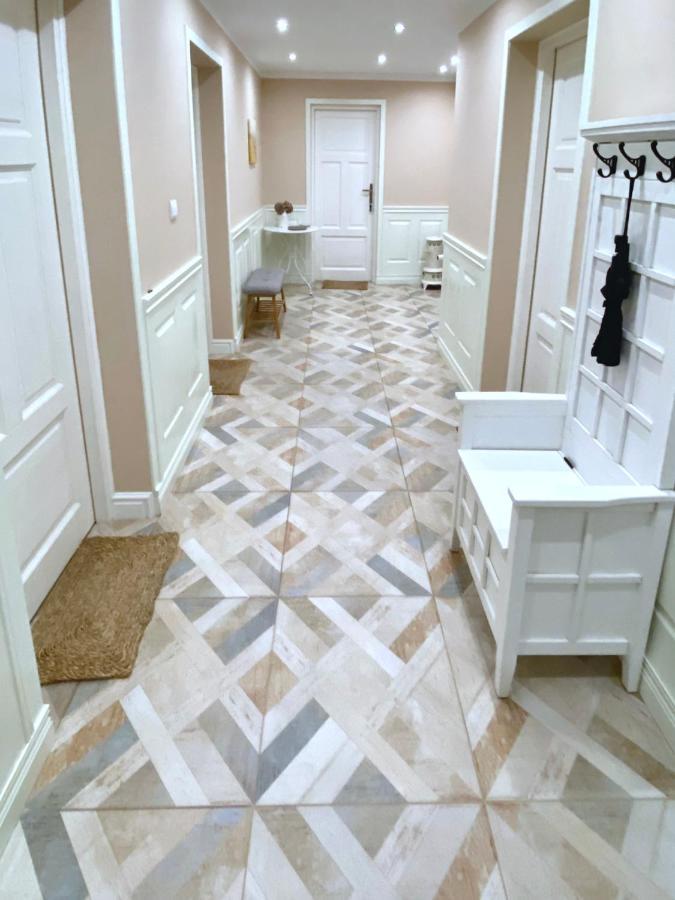 Szary Domek Apartamenty Ustka Dış mekan fotoğraf
